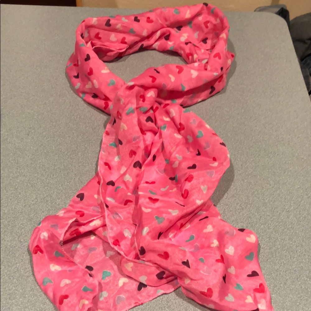 Pink Heart Pattern Scarf-5 total